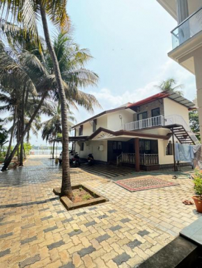 THE BACKWATER HOMESTAYy